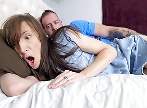 Stepson Sneaks Into Stepmoms Bed And Fucks Her Adverse - Disappearance Her Creampied
